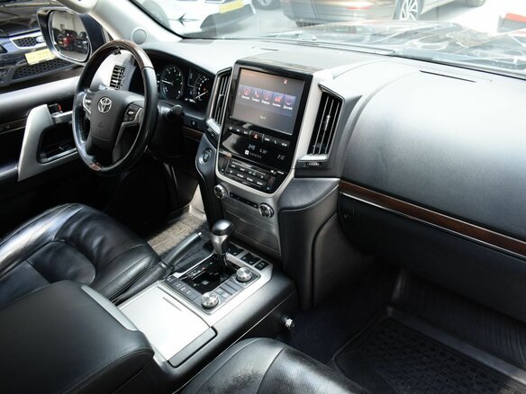 2017 Toyota Land Cruiser 200 Series Рестайлинг 2, синий, 5750000 рублей - вид 19