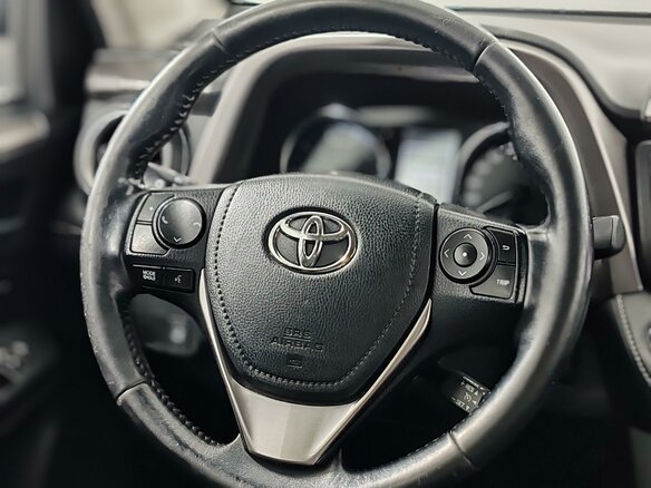2018 Toyota RAV4 IV (XA40) Рестайлинг, белый, 2075000 рублей - вид 22