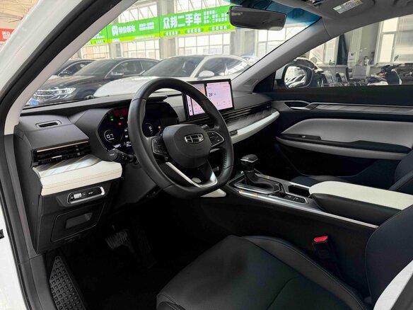 2022 Geely Emgrand L I, белый, 835000 рублей - вид 13