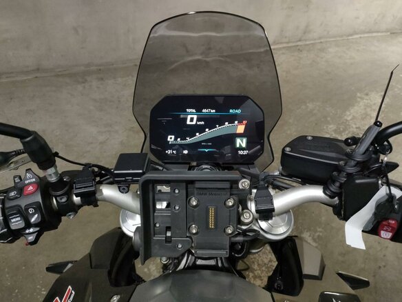 2023 BMW F 900 R, чёрный, 1077000 рублей - вид 4