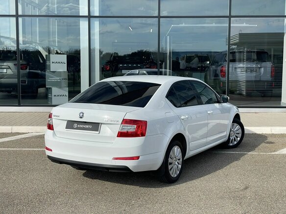 2016 Skoda Octavia III (A7), белый, 1345000 рублей - вид 5