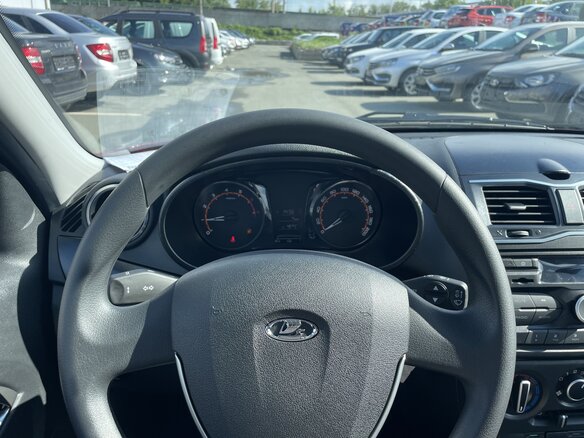 2026 Lada (ВАЗ) Granta I Рестайлинг, красный, 1121000 рублей - вид 11