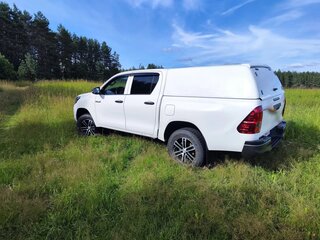 2020 Toyota Hilux VIII Рестайлинг 2, белый, 4700000 рублей, вид 5