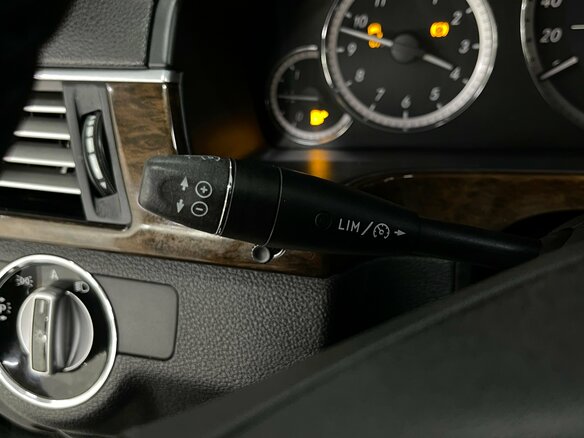 2010 Mercedes-Benz E-Класс 200 5G-Tronic IV (W212, S212, C207), чёрный - вид 13