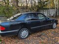 1997 Mercedes-Benz E-Класс 200 II (W210, S210), чёрный - вид 3