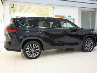 2026 Toyota Highlander IV (XU70), чёрный, 5850000 рублей, вид 3