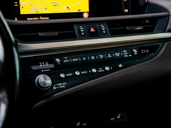 2021 Lexus ES 250 VII, белый, 3180000 рублей - вид 24