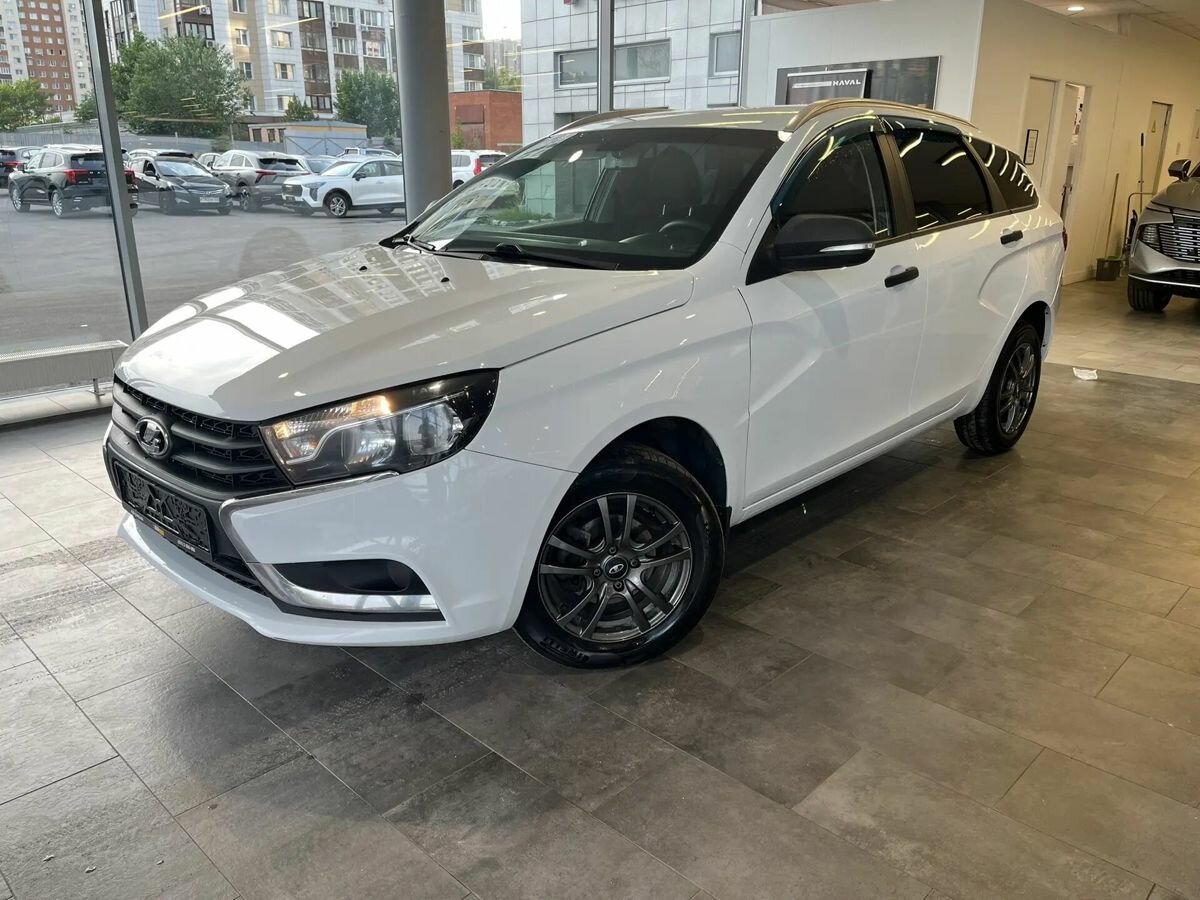 Открыть фотографии: Lada (ВАЗ) Vesta I