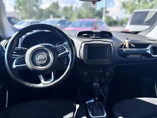 2020 Jeep Renegade I Рестайлинг, серебристый, 2100000 рублей, вид 5