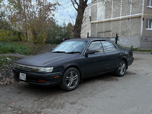 1991 Toyota Vista III (V30), серый, 315000 рублей