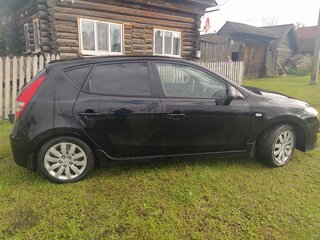 2011 Hyundai i30 I Рестайлинг, чёрный, 750000 рублей, вид 4