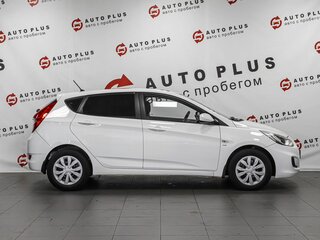 2013 Hyundai Solaris I, белый, 999000 рублей, вид 5