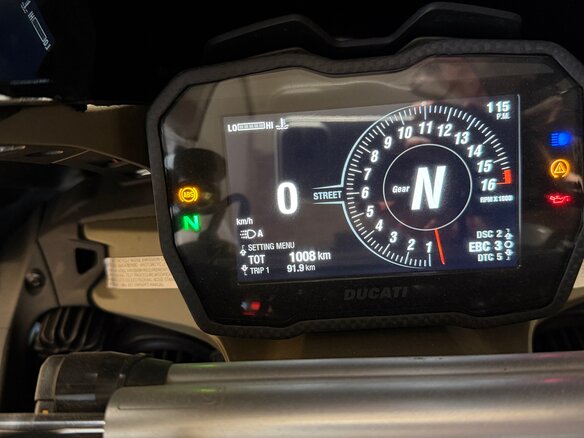 2022 Ducati Panigale V4, чёрный, 4100000 рублей - вид 10