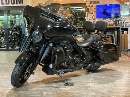 2022 Harley-Davidson Street Glide Special, чёрный, 2650000 рублей, вид 2