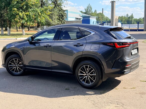 2022 Lexus NX 350 II, серый, 5250000 рублей - вид 5