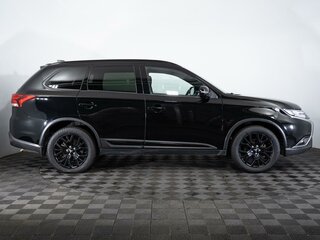2020 Mitsubishi Outlander III Рестайлинг 3, чёрный, 2345000 рублей, вид 5