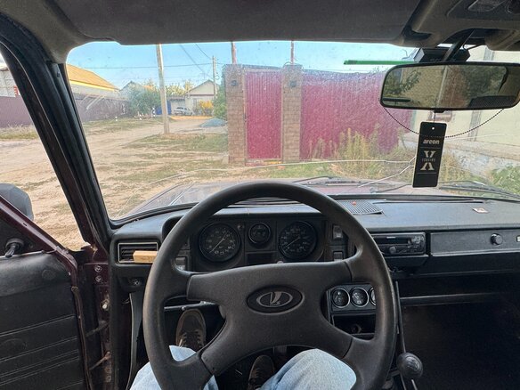 2006 Lada (ВАЗ) 2105, пурпурный, 120000 рублей - вид 5