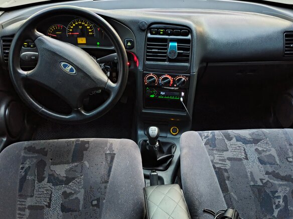 2007 Lada (ВАЗ) 2111, серебристый, 190000 рублей - вид 18