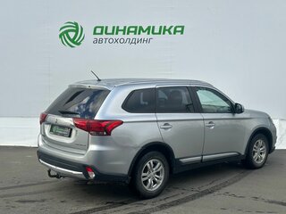 2015 Mitsubishi Outlander III Рестайлинг 2, серебристый, 1170000 рублей, вид 5
