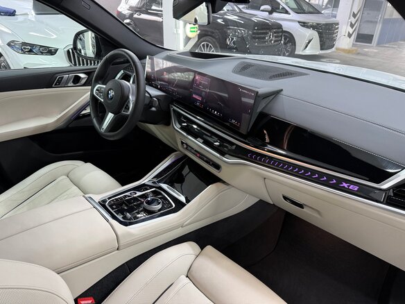 2025 BMW X6 40i III (G06) Рестайлинг, серый, 16380000 рублей - вид 15