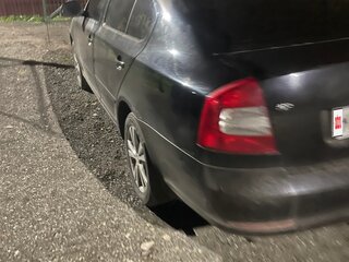 2011 Skoda Octavia II (A5) Рестайлинг, чёрный, 434000 рублей, вид 4
