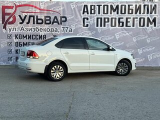 2017 Volkswagen Polo V Рестайлинг, белый, 1289000 рублей, вид 4