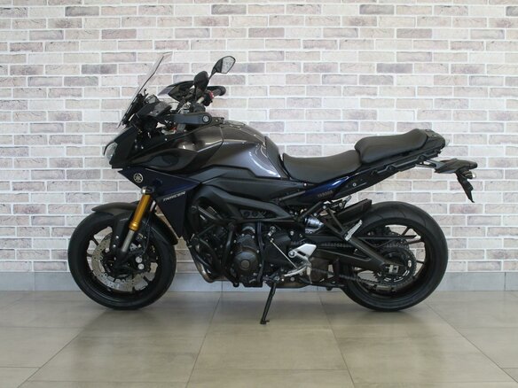2015 Yamaha MT-09 Tracer (FJ-09), синий, 774000 рублей - вид 2