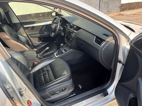 2013 Skoda Octavia III (A7), серебристый, 1290000 рублей - вид 13