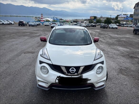 2018 Nissan Juke I Рестайлинг, белый, 1490000 рублей - вид 2