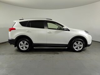 2013 Toyota RAV4 IV (XA40), белый, 1684200 рублей, вид 4