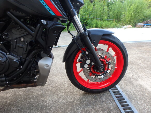 2021 Yamaha MT-07 (FZ-07), серебристый, 890000 рублей - вид 15