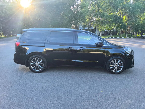 2019 Kia Carnival III, чёрный, 3050000 рублей - вид 5