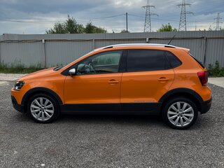 2011 Volkswagen Polo Cross V, оранжевый, 930000 рублей, вид 5