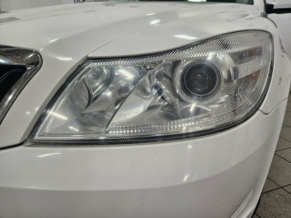 2013 Skoda Octavia II (A5) Рестайлинг, белый, 995000 рублей - вид 8