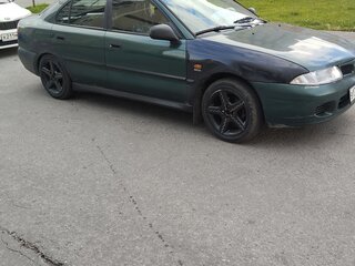 1998 Mitsubishi Carisma I, зелёный, 120000 рублей, вид 2