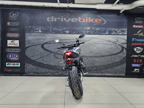 2023 Yamaha MT-09 (FZ-09), серый, 979000 рублей - вид 5