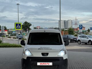 2011 Peugeot Partner II, белый, 265000 рублей, вид 1