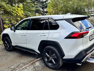 2022 Toyota RAV4 V (XA50), белый, 3800000 рублей, вид 2