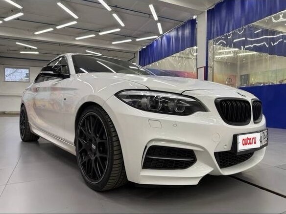 2018 BMW 2 серии F22 Рестайлинг, белый, 4000000 рублей