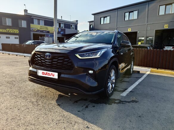 2022 Toyota Highlander IV (XU70), чёрный, 5350000 рублей