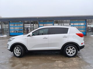 2014 Kia Sportage III Рестайлинг, белый, 1600000 рублей, вид 4