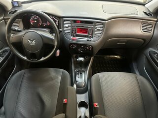 2011 Kia Rio II Рестайлинг, белый, 699000 рублей, вид 5