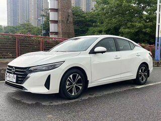 2023 Nissan Sylphy IV (B18) Рестайлинг, белый, 1270000 рублей, вид 3