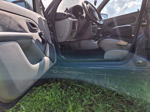 2003 Renault Symbol I Рестайлинг, синий - вид 15