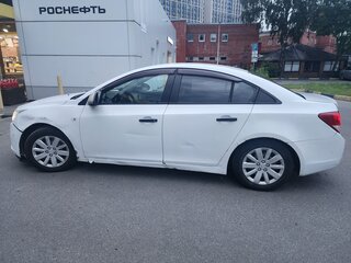 2011 Chevrolet Cruze I, белый, 450000 рублей, вид 4
