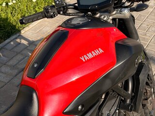 2015 Yamaha MT-07 (FZ-07), красный, 480000 рублей, вид 5