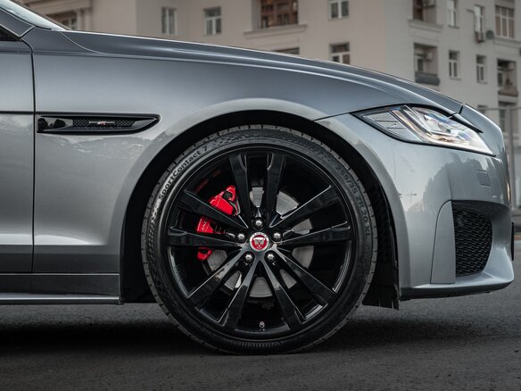 2019 Jaguar XF II, серый, 3000000 рублей - вид 11