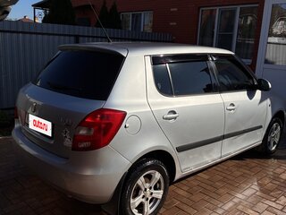 2009 Skoda Fabia II, серебристый, 590000 рублей, вид 3