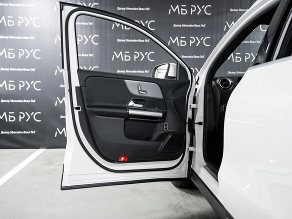 2025 Mercedes-Benz GLA 200 II (H247) Рестайлинг, белый, 5490000 рублей - вид 13