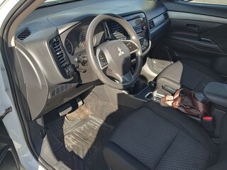 2014 Mitsubishi Outlander III, белый, 1380000 рублей, вид 5